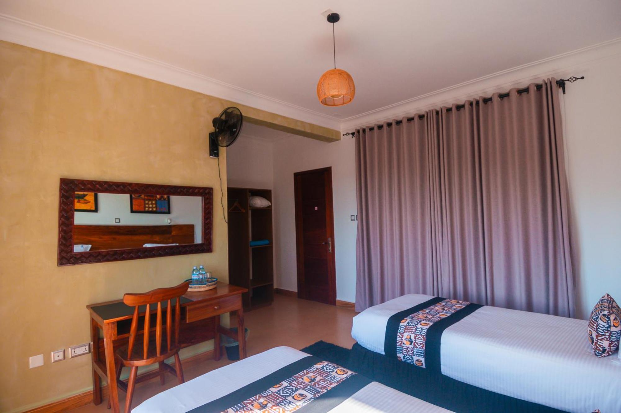 The Lakeside Entebbe Ngoại thất bức ảnh