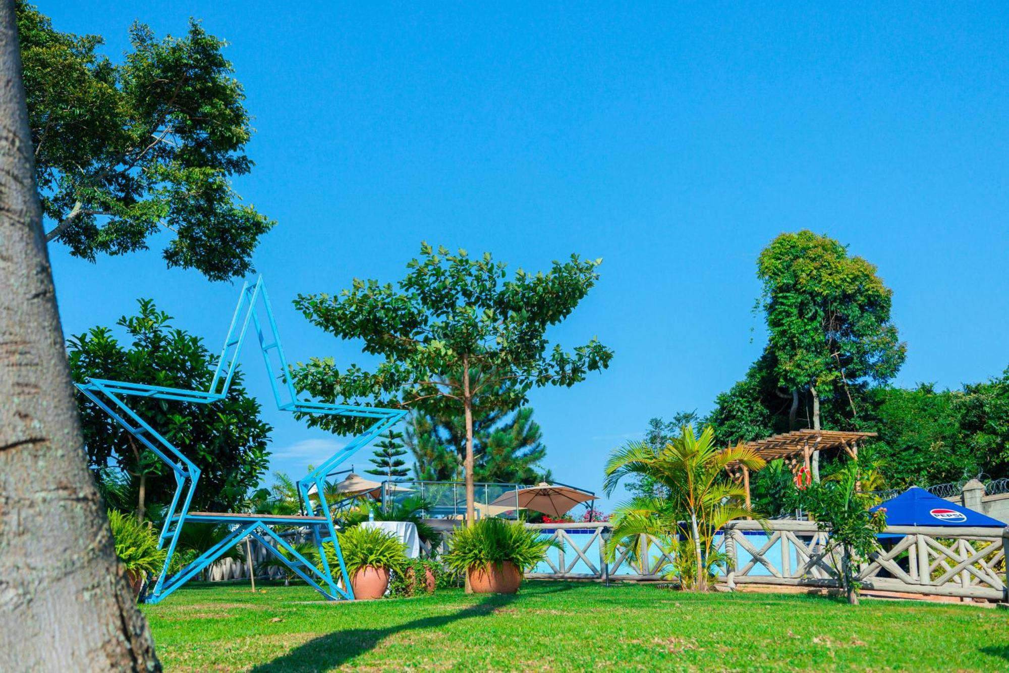 The Lakeside Entebbe Ngoại thất bức ảnh