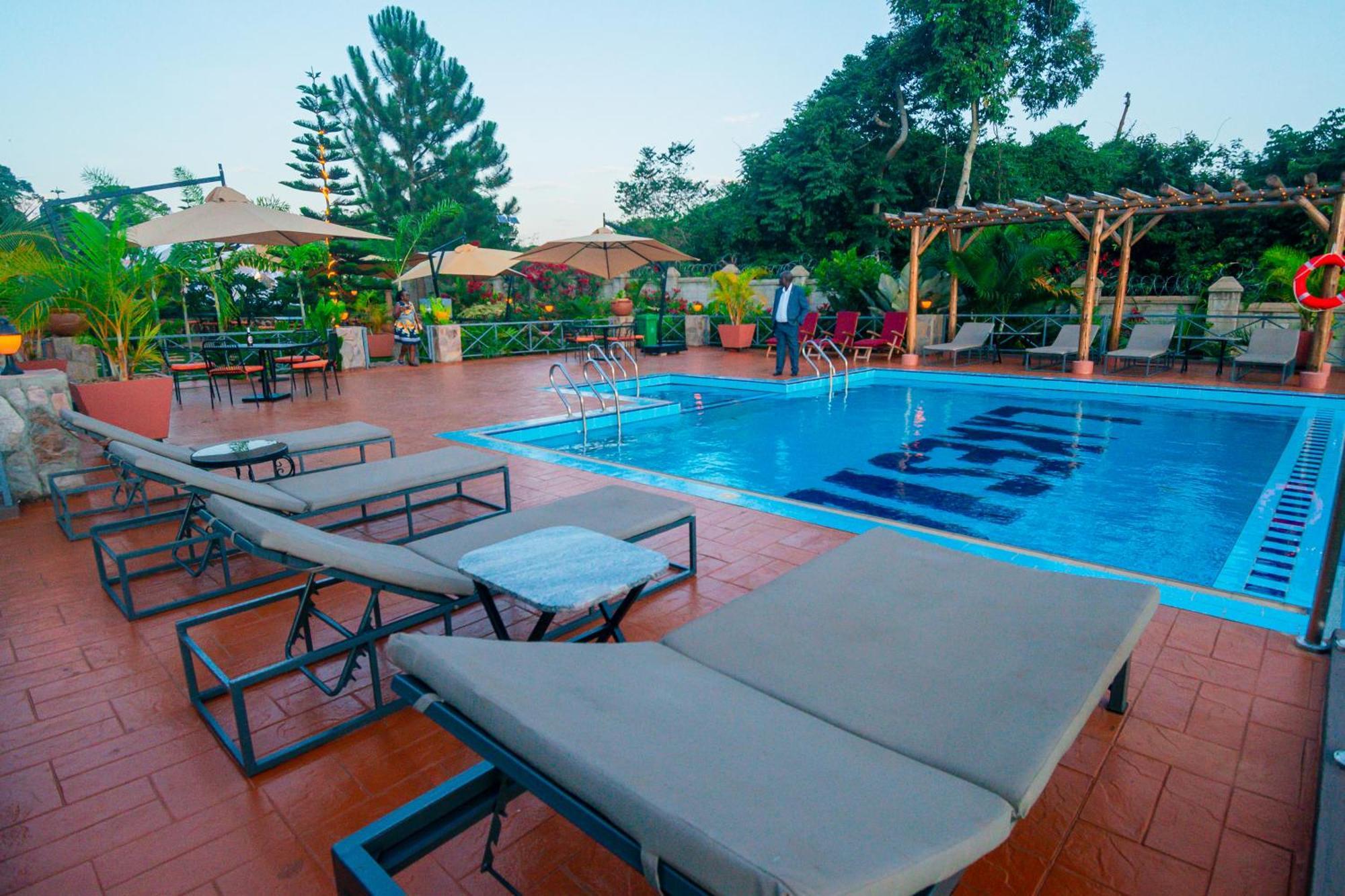 The Lakeside Entebbe Ngoại thất bức ảnh